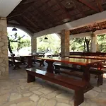 Apartment Karkavac - Scedro 8801A